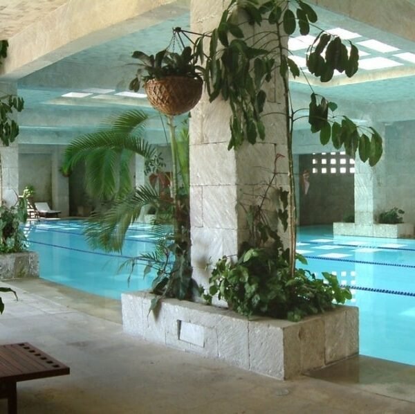 CASAS CLUB