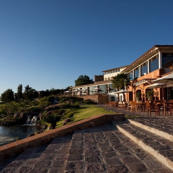 CASAS CLUB