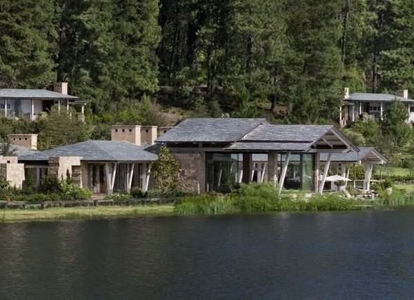CASAS CLUB